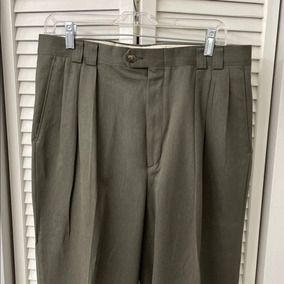 Haggar Other - EUC Men’s Dress Pants (34 x 32)